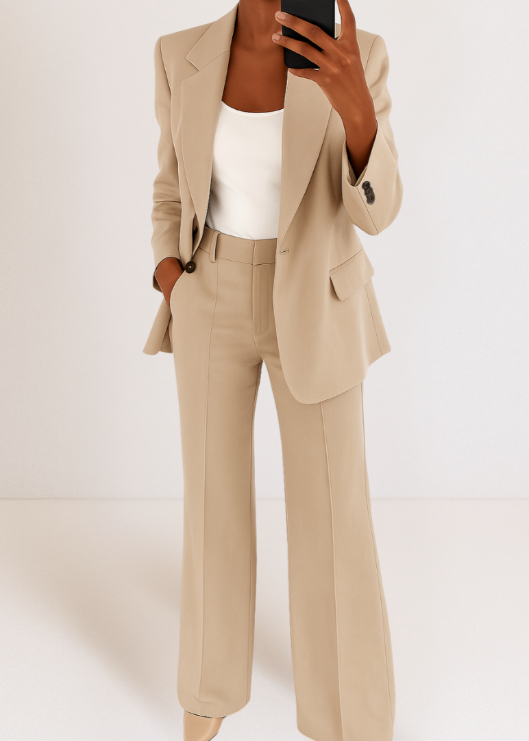 Women's Tailored Two-Piece Pantsuit Set with Blazer and Trousers