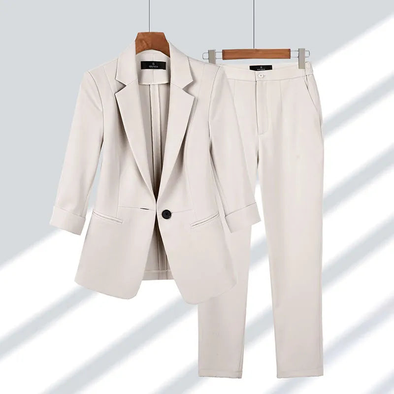 Women's Tailored Two-Piece Business Suit Set with Blazer and Pants