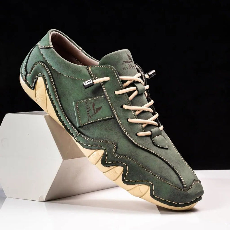 Men’s Lace-Up Casual Shoes with Contrast Stitching and Curved Sole