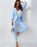 Women's Sophisticated Double-Breasted Suit with Tailored Fit