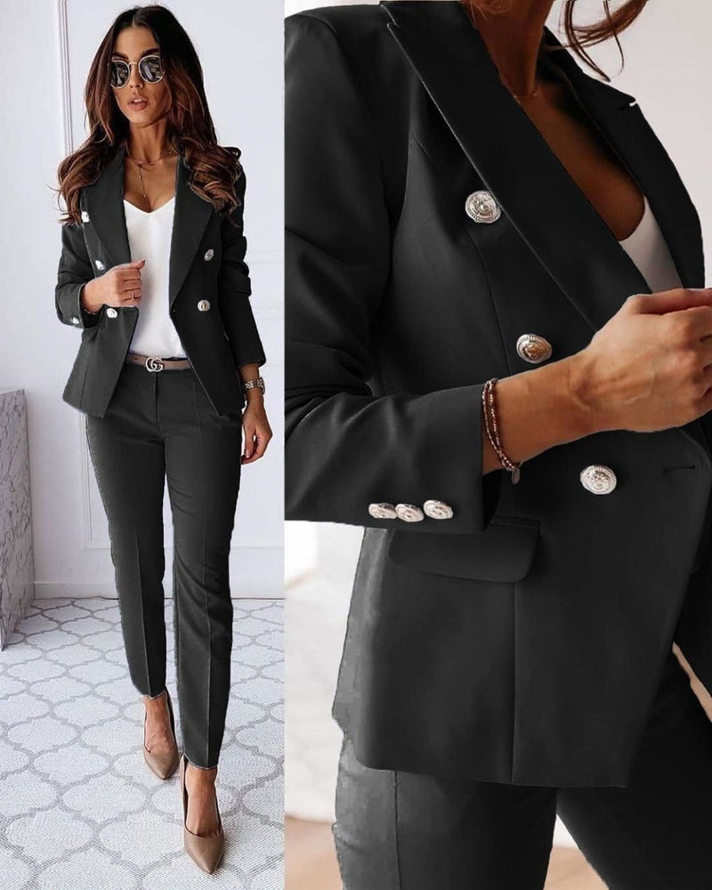 Women's Sophisticated Double-Breasted Suit with Tailored Fit
