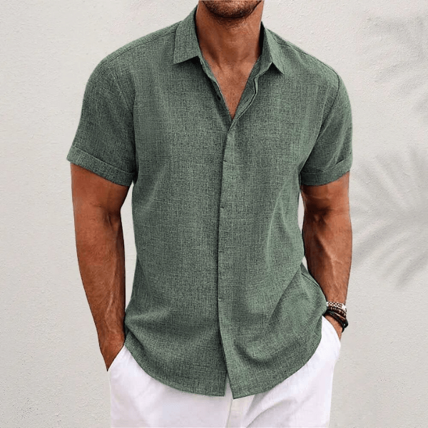 Men's Short-Sleeved Shirt with Button Down Design