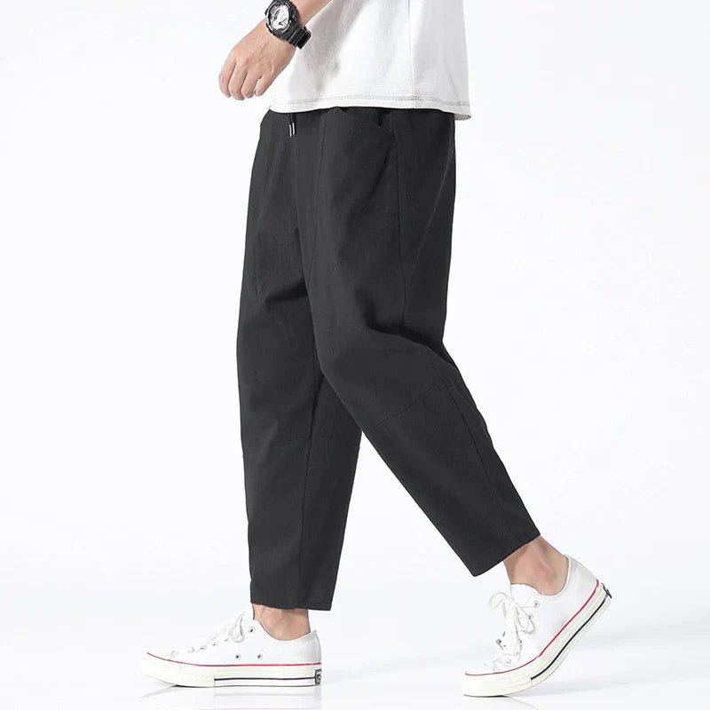 Men's Relaxed Fit Cropped Pants with Elastic Waist and Side Pockets