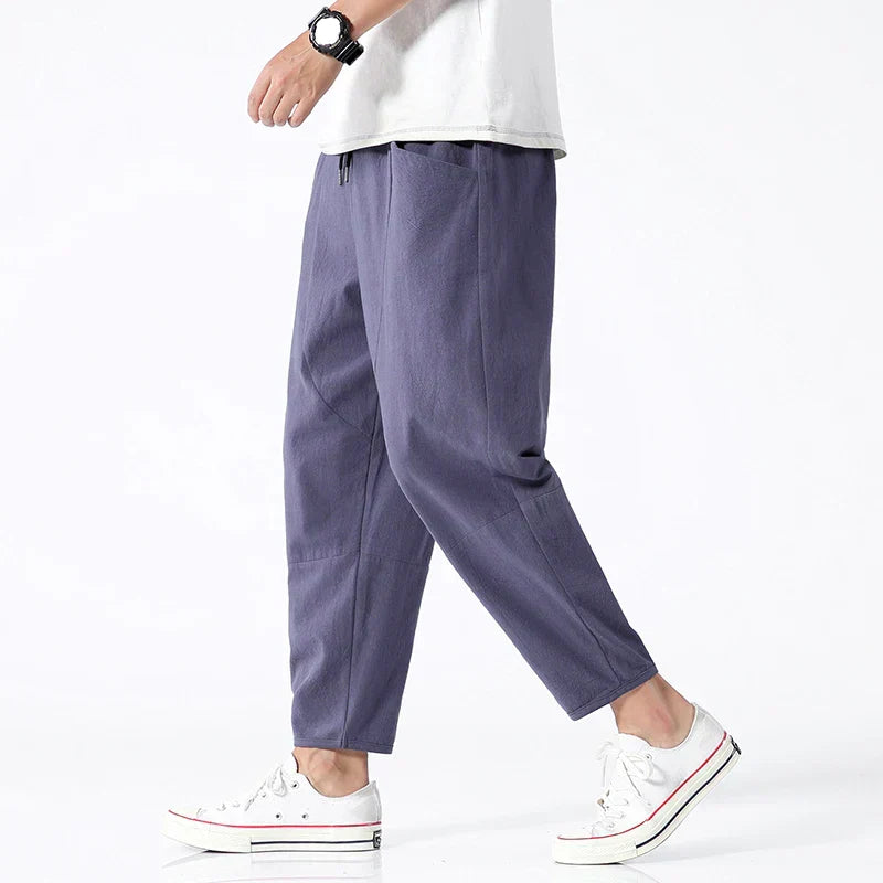 Men's Relaxed Fit Cropped Pants with Elastic Waist and Side Pockets