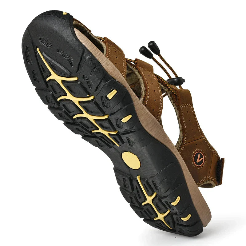 Men's Closed-Toe Outdoor Hiking Sandals with Adjustable Strap